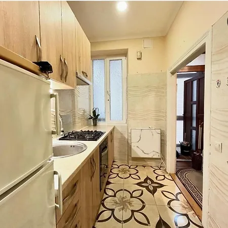 центр, біля медичного університету, вулиця личаківська *